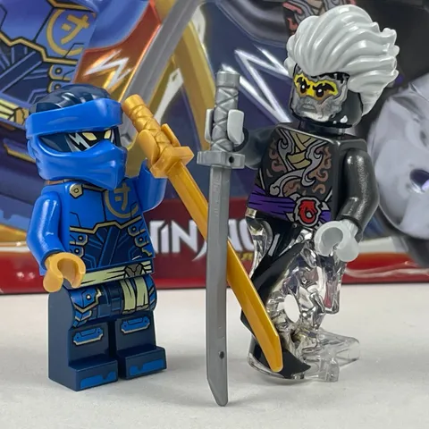 LEGO Ninjago Jay vs Cinder Metal Tin 112503 Limited Edition 2 Minifigs 2025