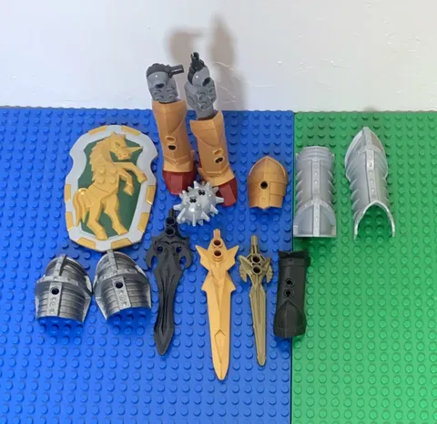 Lego Knights Kingdom Lot 8703 8704 8705 Sir Kentis Shield Armour Sword Helmet 
