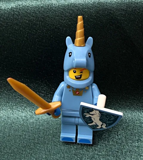 LEGO Minifigures Unicorn Guy Series 18 Minifigure Complete w/ Accessories 71021