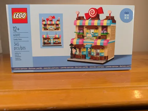 LEGO Candy Store (40692) - Retired, New & Sealed
