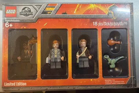 LEGO 5005255 Jurassic World Bricktober Limited Edition Minifigures SEALED RARE
