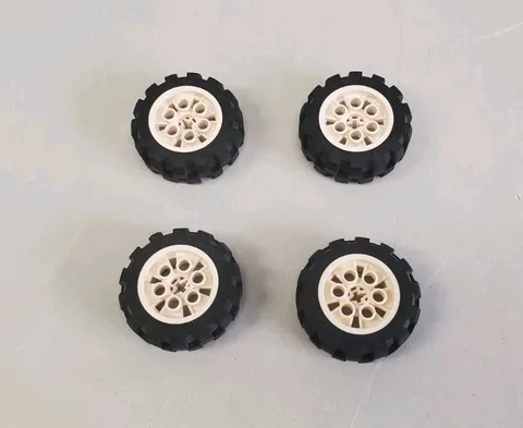 Lego Technic 20x30 Balloon Off Road Tires 4266 White Rims Replacement Set Of 4