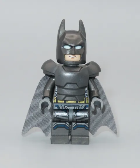 LEGO Batman armored minifigure Super Heroes 76044 Dawn of Justice