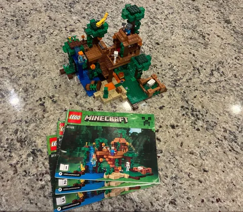 LEGO® Minecraft® 21125 The Jungle Tree House 100% Complete W/Instructions