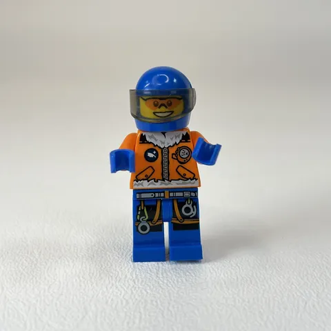 Lego Town City 30310 Arctic Scout Polybag MiniFigure Blue Helmet Figure Cty0509