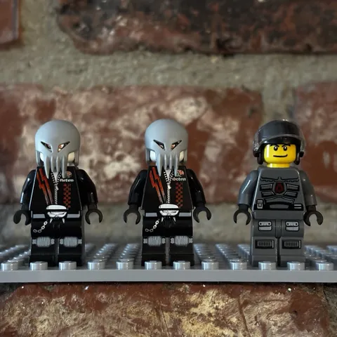 Lego Space Police 3 Officer Alien Minifigure Lot Of 3
