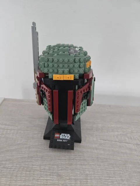 LEGO Star Wars Boba Fett Helmet 75277 Incomplete