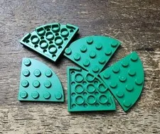 LEGO Green Plate, Round Corner 4 x 4 QTY 5. Part No. 30565.