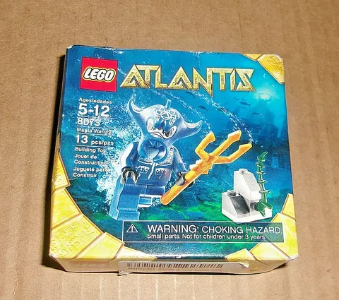 NEW Lego Atlantis Set 8073 MANTA WARRIOR Blue Minifigure w/Minifig Gold Trident