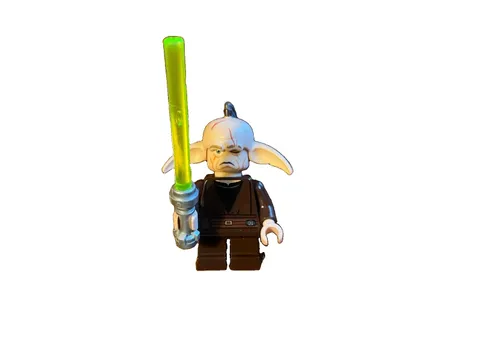 LEGO Star Wars: Even Piell Minifigure With Lightsaber Sw0392