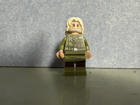 SW0891 LEGO Admiral Ematt STAR WARS MINIFIGURE Defense of Crait