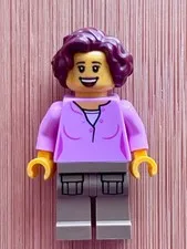 LEGO City Female Hiker Minifig No Pockets cty0910 genuine 60202 slightly used
