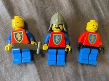 Lego: Lot of Three Lion Knight Crusaders Minifigures From Older Sets