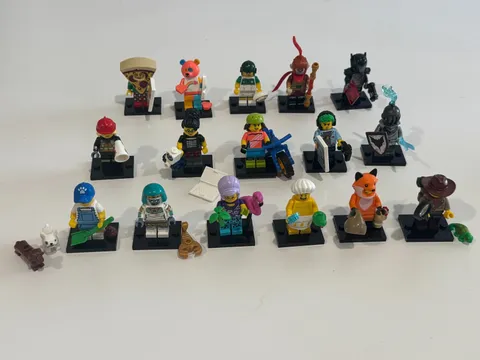 LEGO 71025 Minifigures Series 19 – Complete Set of 16
