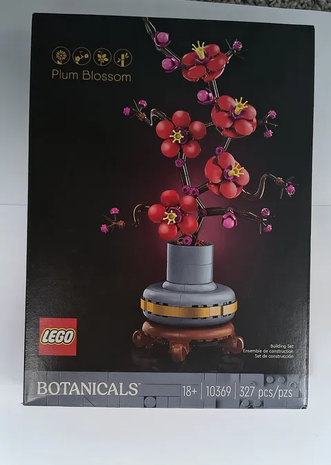 LEGO Botanicals:  "Plum Blossom 327 Pieces Building Set; BRAND NEW