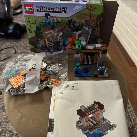 LEGO Minecraft: The "Abandoned" Mine  #21166 Missing A Few Pieces