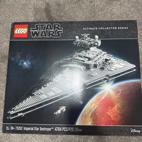 LEGO Star Wars Imperial Star Destroyer Set (75252)