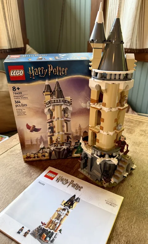 LEGO Harry Potter: Hogwarts Castle Owlery (76430) - complete