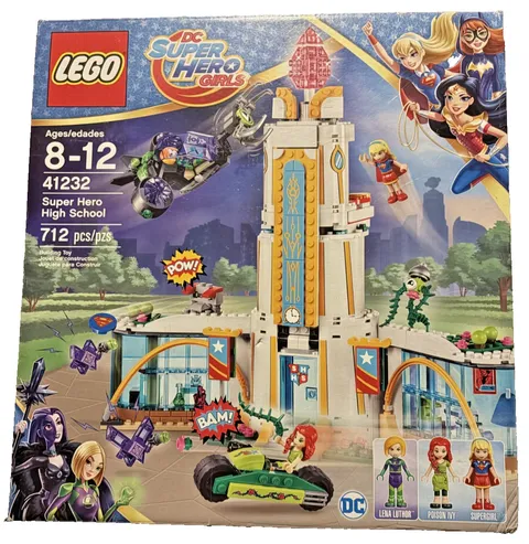 LEGO 41232 DC Super Hero Girls SUPER HERO HIGH SCHOOL 712 Pcs New Sealed RETIRED