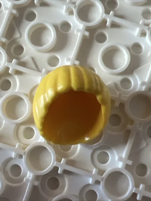 LEGO 55532 Yellow Minifigure, Hair Smooth Mop Top