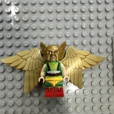 LEGO Hawk-girl mini-figure 70919