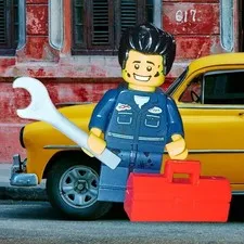 Lego minifigure Auto Mechanic Series 6 complete with wrench and toolbox