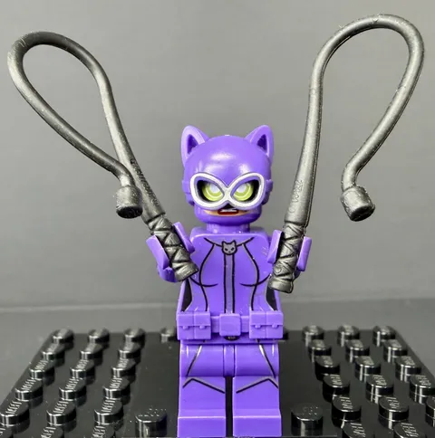 Lego DC Super Heroes Batman Movie CATWOMAN Minifigure SH330 from 70923