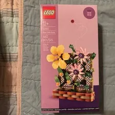 LEGO 40683 Flower Trellis Display Limited Edition Set 440 pcs Unopened