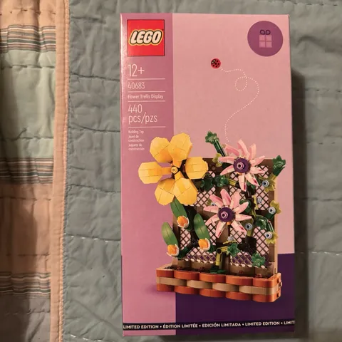 LEGO 40683 Flower Trellis Display Limited Edition Set 440 pcs Unopened