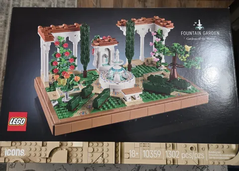 LEGO Icons Fountain Garden 10359 Gardens of the World Set New Sealed 1302 Pieces
