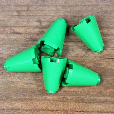 LEGO Bright Green Cone 2 x 2 x 2 - Open Stud 3942c Qty 5