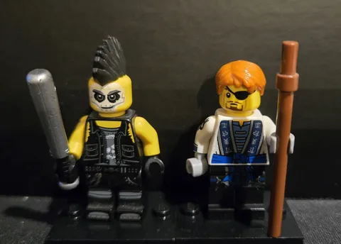 LEGO Ninjago Jay and Mohawk Minifigures 2018 Toys'R'Us Bricktober Exclusive
