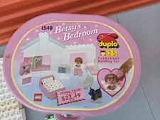 Vintage 1993 LEGO Duplo 1540 Betsy's Bedroom Set in Pink Carrying Case - AS IS