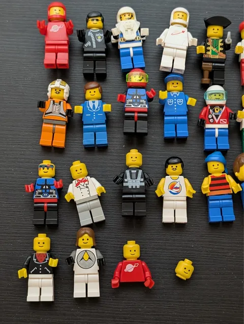 90's Lego Minifigure Lot Town Space Pirates