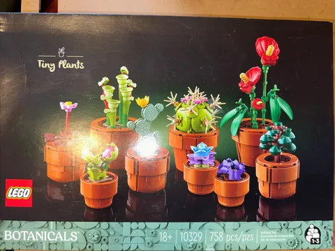 LEGO Botanicals 10329 Tiny Plants Indoor Plant Building Set NEW Sealed Free Ship