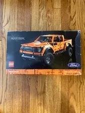 LEGO TECHNIC: Ford F-150 Raptor (42126) 139 Pieces NEW But Damaged Box
