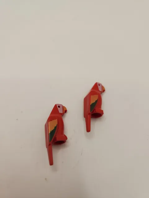  Lego Pirates Red Parrot Birds Set Of 2