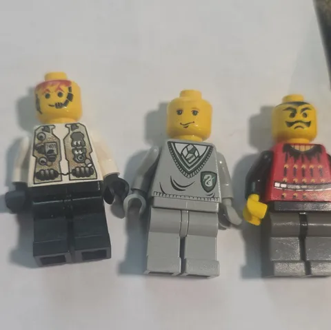 LEGO Minifigure Lot of 3 - Harry Potter Slytherin Uniform Assorted