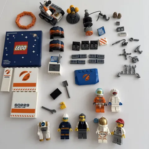 LEGO CITY 60229 Rocket Assembly & Transport space set replacement parts