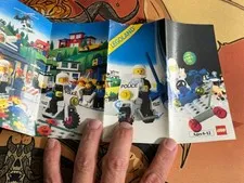 LEGO 1983 Medium US Square 102217-US c83uss Pamphlet Catalog Space Town (009)