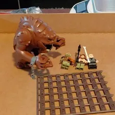 LEGO 75005 Minifigure Lot With fully intact Rancor and portcullis