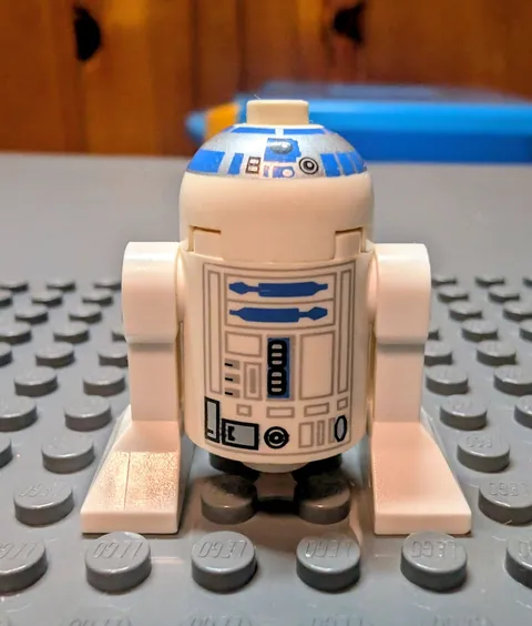 LEGO Star Wars R2-D2 Astromech Droid Minifigure sw0028 Classic White