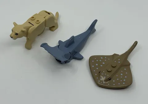 LEGO Figures Creatures Lot - Hammer Head Shark Lion And Sting Ray