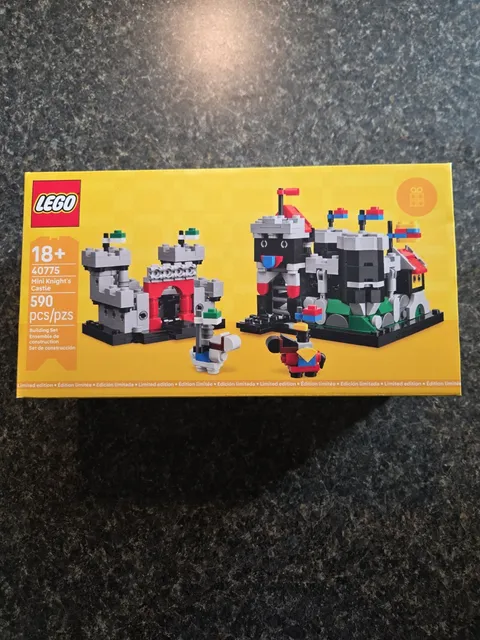 LEGO 40775 Mini Knight’s Castle - New Sealed Exclusive GWP
