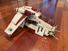 Custom LEGO Star Wars Republic Gunship BrickVault MOC Minifig Scale (100% LEGO)
