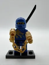 Official LEGO Ninjago Jay DX Minifigure-Njo0016 With Nunchucks, Sword & Stand