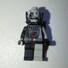 LEGO Star Wars Battle Damaged Darth Vader Mini-fig / Pre Used