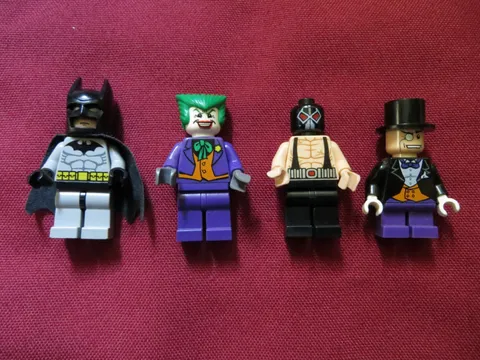 LEGO BATMAN  MINIFIGURES  LOT. BATMAN,JOKER,BANE,PENGUIN. FROM SETS 7780,7782