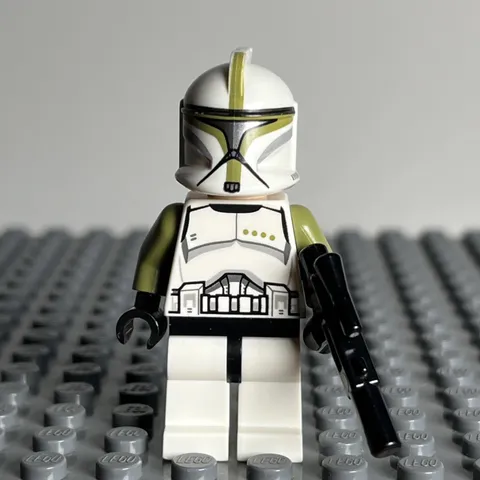 Clone Trooper Sargent (phase 1) - Scowl