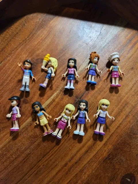 Group of 10 Friends Minifigures Random Assortment Different Characters Lot 1